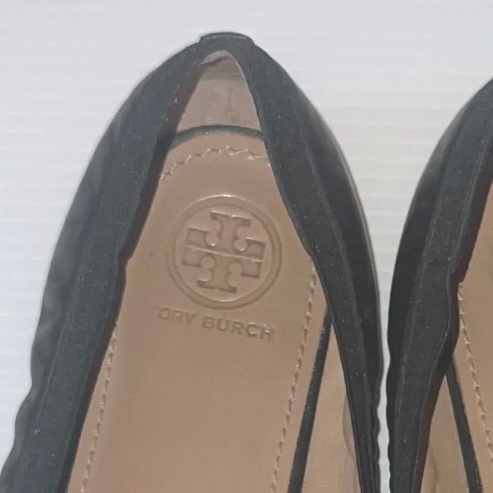 Tory Burch Loafers Women Size 8 Black Good Leather Gold Logo Flats Slip On